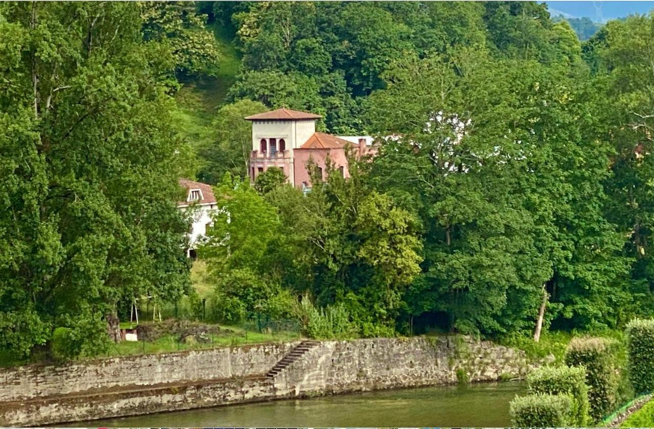 Apartamento Centro Cangas De Onisアパートメント エクステリア 写真